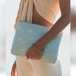 Aloha Collection Seaside Mid Pouch